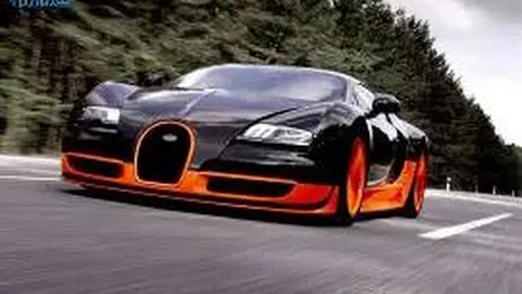 周杰伦昆凌夜市漫步，甜蜜合影传爱意