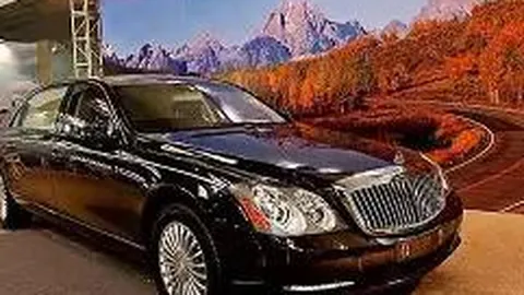 明道加入张庭旗下微商团队，父爱满满再与员工亲密互动